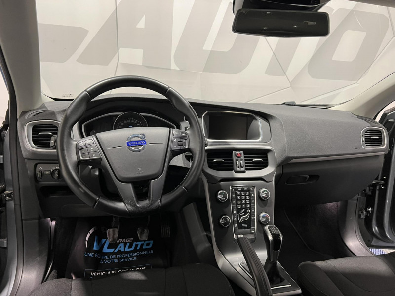 Photo 13 de l'offre de VOLVO V40  D2 120 Kinetic à 10990€ chez VL Auto
