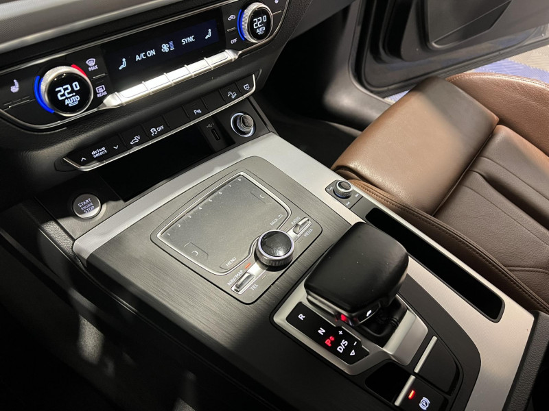 Photo 13 de l'offre de AUDI Q5  50 TFSI e 299 S tronic 7 Quattro S line à 31990€ chez VL Auto