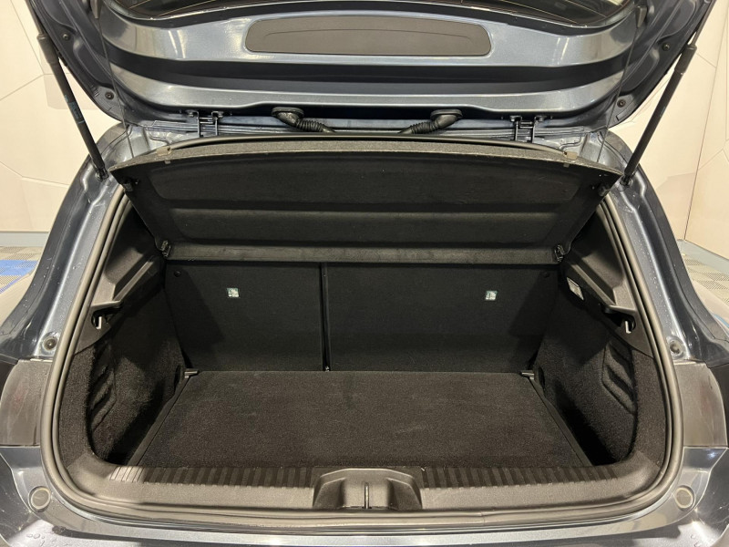 Photo 9 de l'offre de RENAULT CLIO V Clio TCe 100 RS Line à 13490€ chez VL Auto