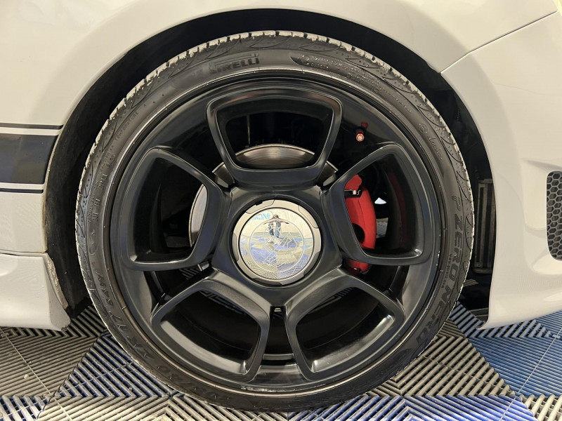 Photo 17 de l'offre de ABARTH 500  1.4 Turbo 16V T-Jet 135 ch à 9990€ chez VL Auto