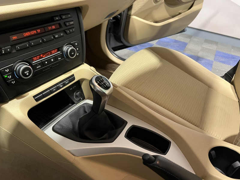 Photo 14 de l'offre de BMW X1 xDrive 18d 143 ch E84 Confort à 12490€ chez VL Auto