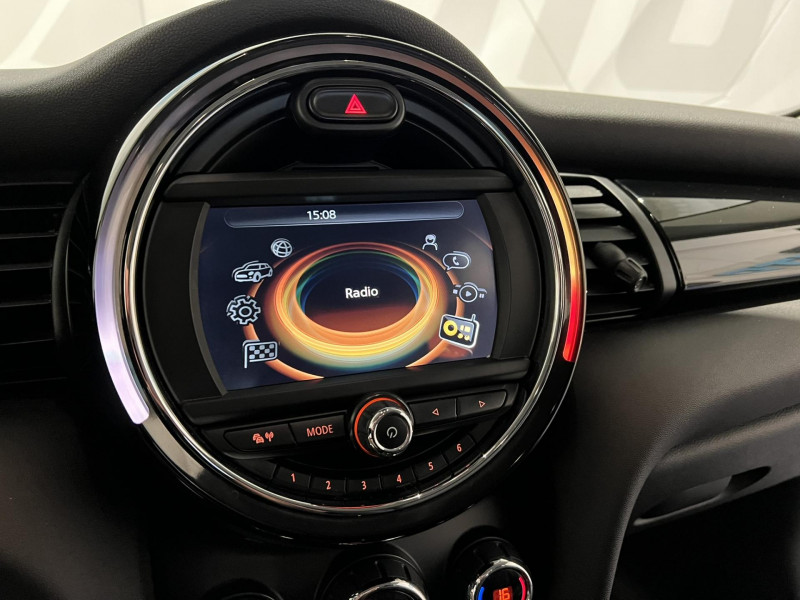 Photo 12 de l'offre de MINI MINI 5 Portes Cooper 136 ch Finition Chili BVA à 14990€ chez VL Auto