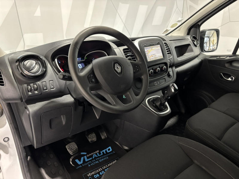 Photo 6 de l'offre de RENAULT TRAFIC FGN L2H1 1300 KG DCI 120 GRAND CONFORT * 15408 HT à 18490€ chez VL Auto