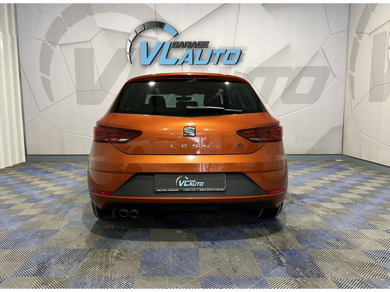 Photo 4 Seat LEON 1.5 TSI 150 Start/Stop ACT BVM6 FR ESSENCE Orange en vente chez VL Auto Photo 4 de l'offre de SEAT LEON 1.5 TSI 150 Start/Stop ACT BVM6 FR à 14990€ chez VL Auto