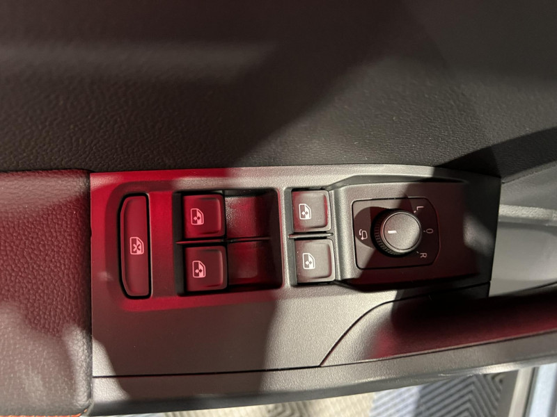 Photo 22 de l'offre de SEAT ARONA 1.0 TSI 110 ch Start/Stop BVM6 FR à 18490€ chez VL Auto