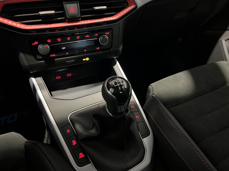 Photo 14 de l'offre de SEAT ARONA 1.0 TSI 110 ch Start/Stop BVM6 FR à 18490€ chez VL Auto