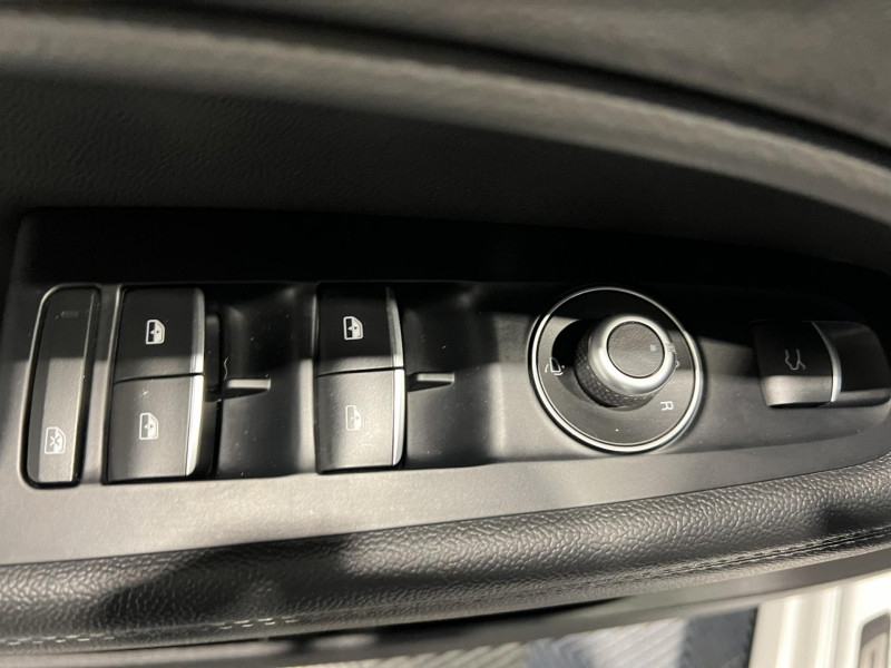 Photo 22 de l'offre de ALFA ROMEO STELVIO 2.9 V6 510ch AT8 Quadrifoglio à 47990€ chez VL Auto