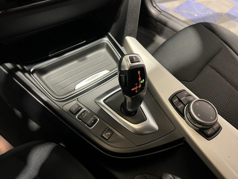 Photo 13 de l'offre de BMW serie 3 touring 320d 190 ch F31 LCI Lounge Plus BVA à 14990€ chez VL Auto