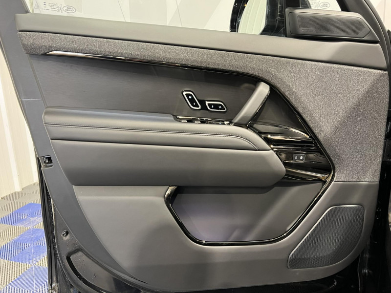 Photo 23 de l'offre de LAND-ROVER RANGE ROVER SPORT P550e AWD 3.0L i6 PHEV Autobiography à 119990€ chez VL Auto