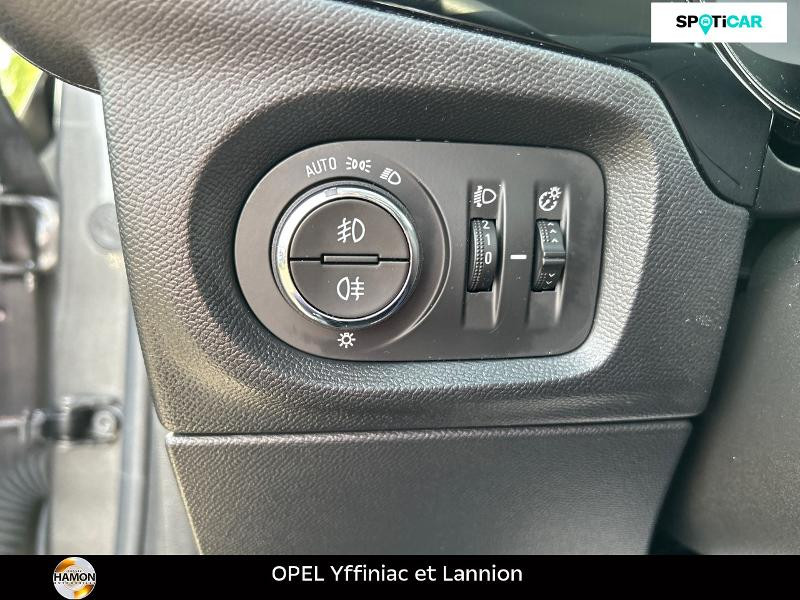 Photo 14 de l'offre de OPEL Corsa 1.2 Turbo 100ch Elegance à 16990€ chez Roger Hamon - OPEL Yffiniac