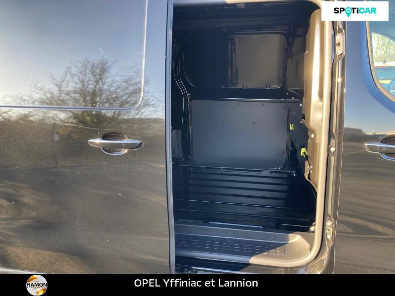 Photo 10 de l'offre de OPEL Vivaro Fg L2 Standard Vivaro-e 300 Pack Business à 42590€ chez Roger Hamon - OPEL Yffiniac