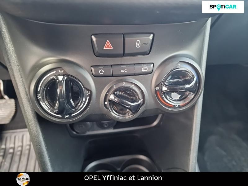 Photo 16 de l'offre de PEUGEOT 2008 1.2 PureTech 82ch E6.c Style S&S à 14490€ chez Roger Hamon - OPEL Yffiniac