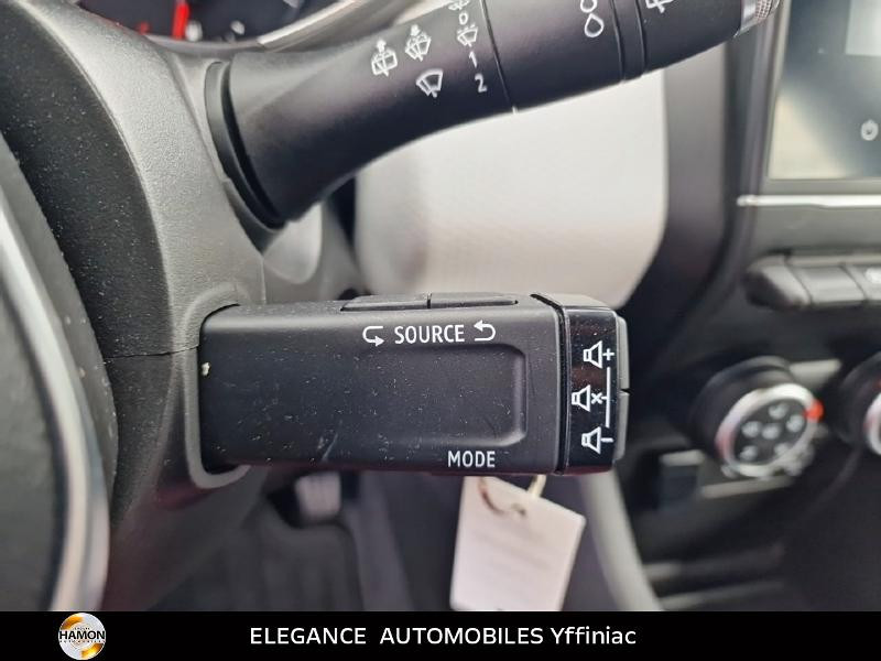 Photo 18 de l'offre de RENAULT Clio 1.0 TCe 90ch Limited -21N à 14580€ chez Elegance automobiles - KIA Yffiniac