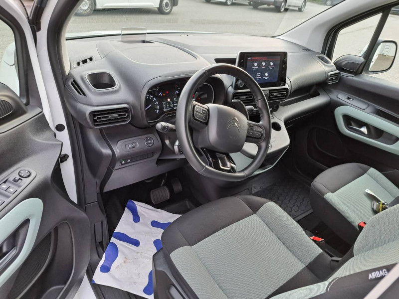 Photo 8 de l'offre de CITROEN Berlingo (3) Taille M BlueHDi 130 S&S EAT8 Shine à 22790€ chez Carlyss automobiles Vitré
