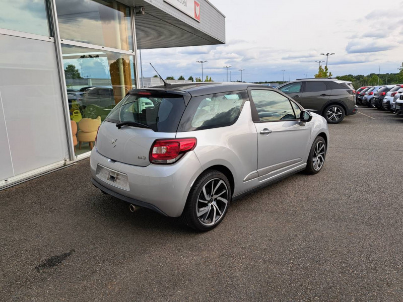 Photo 3 de l'offre de DS DS 3 PureTech 82 Manuel So Chic à 12990€ chez Carlyss automobiles Vitré