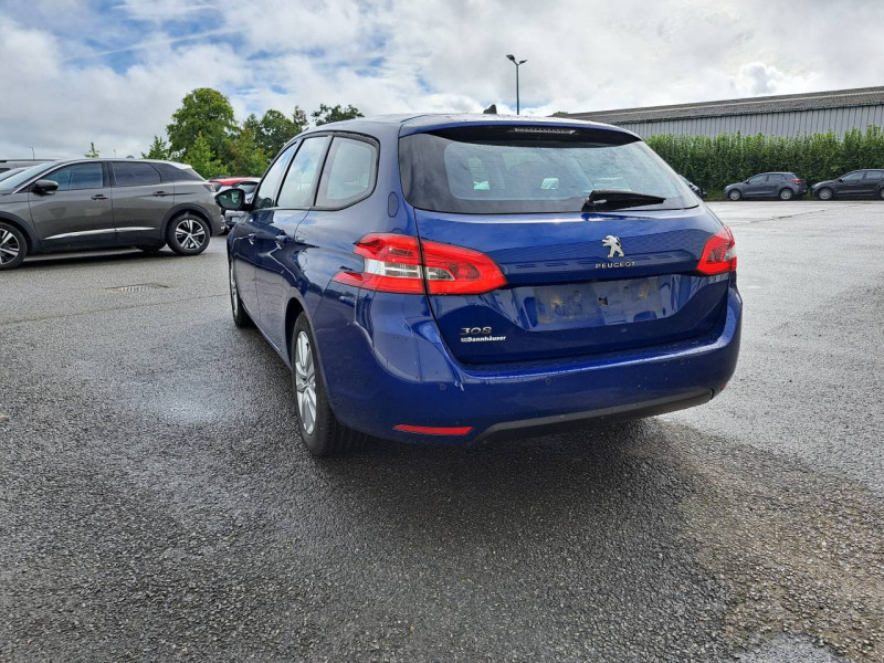 Photo 4 de l'offre de PEUGEOT 308 SW (2) BlueHDi 130 S&S ACTIVE BUSINESS à 16790€ chez Carlyss automobiles Vitré