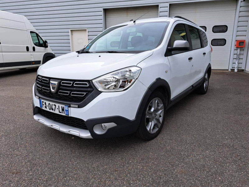 Photo 5 de l'offre de Dacia Lodgy 5 Places Stepway 2017 dCi 110 à 14990€ chez Carlyss automobiles Vitré