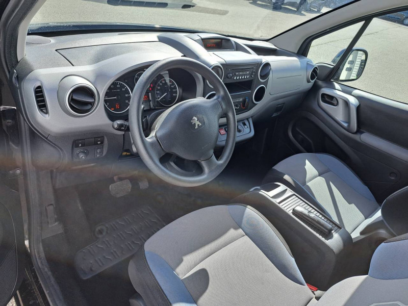 Photo 7 de l'offre de Peugeot Partner Tepee (2) 1.6 BlueHDi 100 S&S EGT6 Active à 14490€ chez Carlyss automobiles Vitré