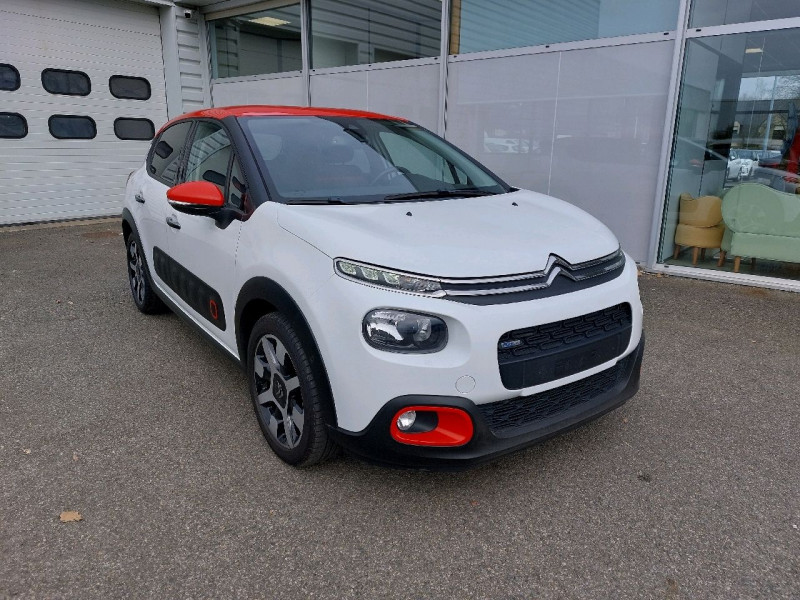 Photo 1 de l'offre de CITROEN C3 (3) PureTech 110 S&S BVM Shine Business à 13490€ chez Carlyss automobiles Vitré
