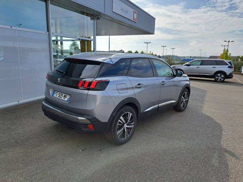 Photo 2 de l'offre de PEUGEOT 3008 (2) BlueHDi 130 S&S ALLURE BUSINESS à 25990€ chez Carlyss automobiles Vitré