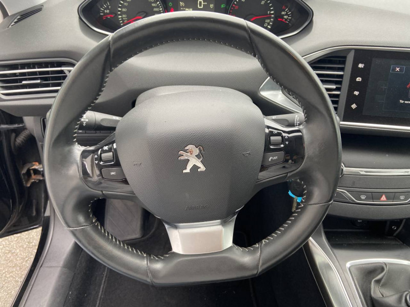 Photo 9 de l'offre de PEUGEOT 308 SW (2) 2.0 BlueHDi 150 Active à 12890€ chez Carlyss automobiles Vitré