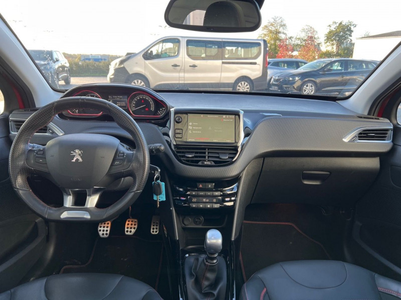Photo 7 de l'offre de PEUGEOT 2008 1.2 Puretech 130 S&S GT LINE à 12990€ chez Carlyss automobiles Vitré