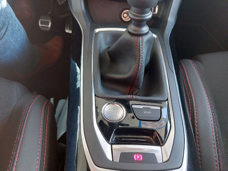 Photo 16 de l'offre de PEUGEOT 308 (2) PureTech 130 S&S GT à 18990€ chez Carlyss automobiles Vitré