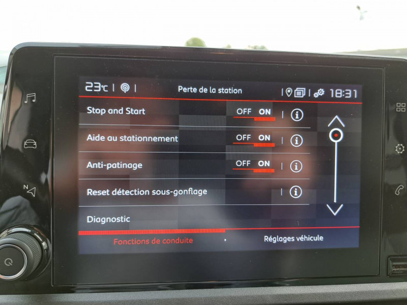 Photo 21 de l'offre de CITROEN Berlingo (3) Taille M BlueHDi 130 S&S EAT8 Shine à 22790€ chez Carlyss automobiles Vitré