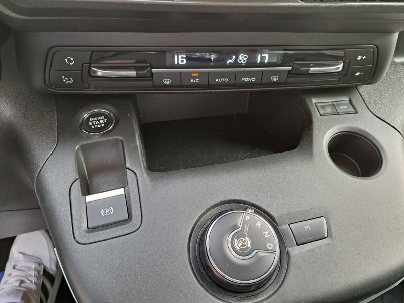 Photo 17 de l'offre de CITROEN Berlingo (3) Taille M BlueHDi 130 S&S EAT8 Shine à 22790€ chez Carlyss automobiles Vitré