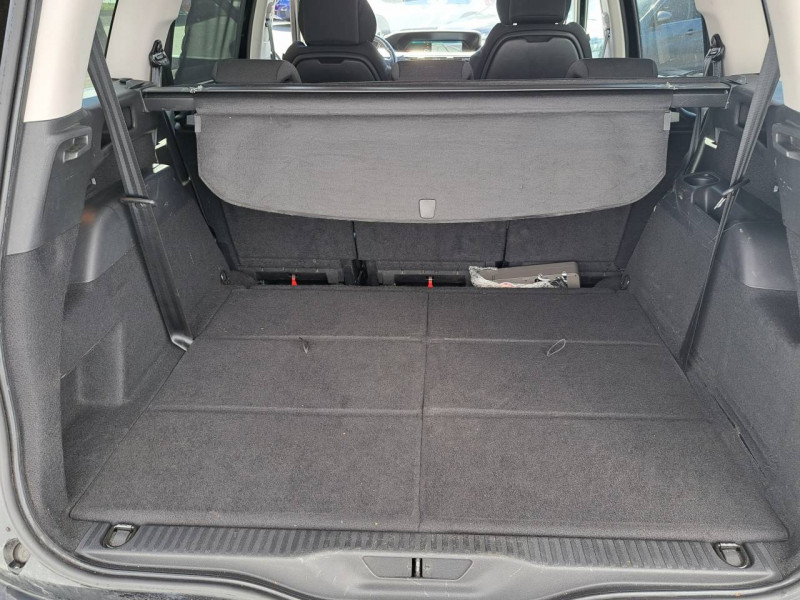 Photo 11 de l'offre de CITROEN Grand C4 Spacetourer BlueHDi 160 S&S EAT8 Shine à 23990€ chez Carlyss automobiles Vitré