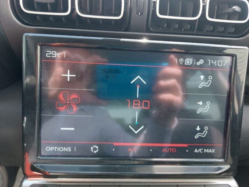 Photo 13 de l'offre de CITROEN C3 Aircross BlueHDi 110 S&S BVM6 Shine à 18790€ chez Carlyss automobiles Vitré