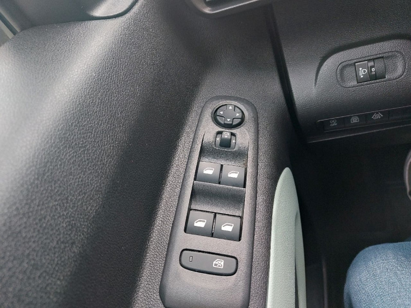 Photo 19 de l'offre de CITROEN Berlingo (3) Taille M BlueHDi 130 S&S BVM6 Shine à 16490€ chez Carlyss automobiles Vitré