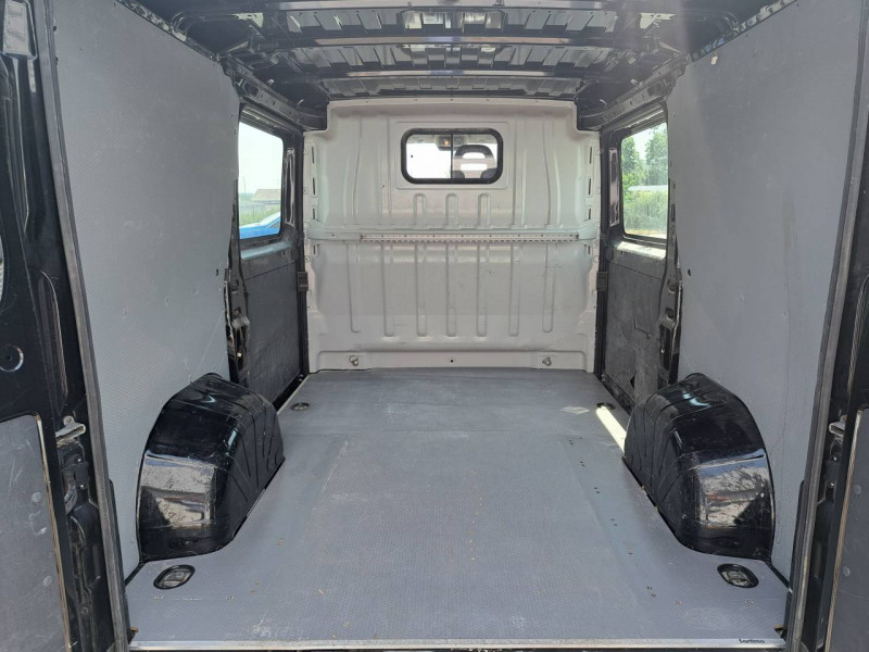 Photo 6 de l'offre de Peugeot Boxer (2) BLUEHDI 110 PREMIUM PACK 330 L1H1 à 20490€ chez Carlyss automobiles Vitré