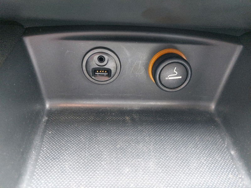 Photo 15 de l'offre de CITROEN DS4 BlueHDi 150 BVM6 Executive à 12490€ chez Carlyss automobiles Vitré
