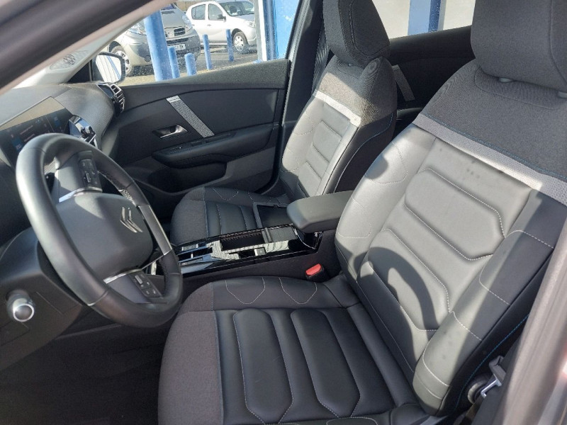 Photo 6 de l'offre de Citroën C4 (3) PureTech 130 S&S EAT8 Shine à 21490€ chez Carlyss automobiles Vitré