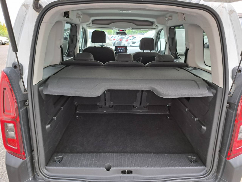 Photo 7 de l'offre de CITROEN Berlingo (3) Taille M BlueHDi 130 S&S EAT8 Shine à 22790€ chez Carlyss automobiles Vitré