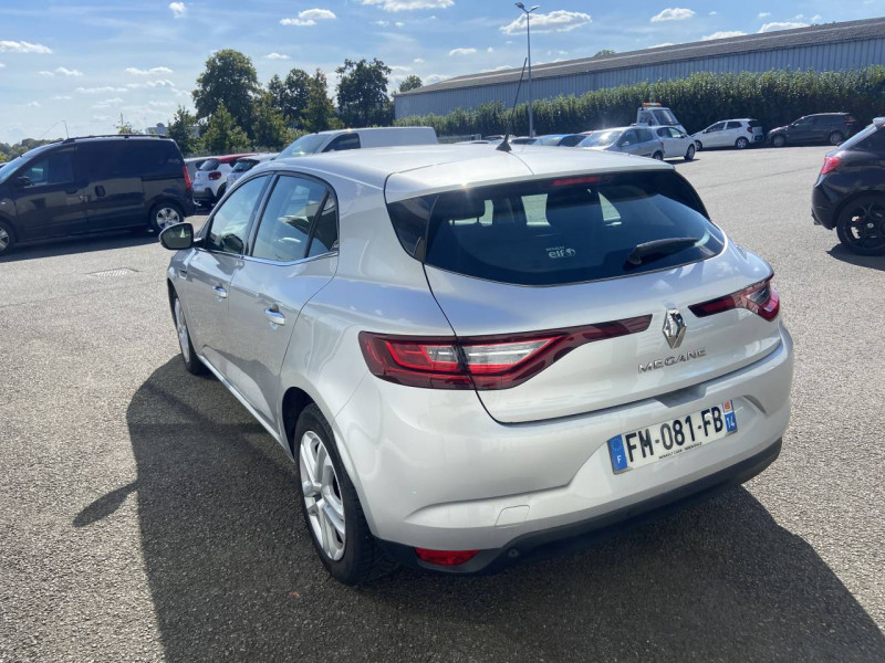 Photo 5 de l'offre de Renault Mégane Berline (4) Business Blue dCi 115 EDC à 13990€ chez Carlyss automobiles Vitré