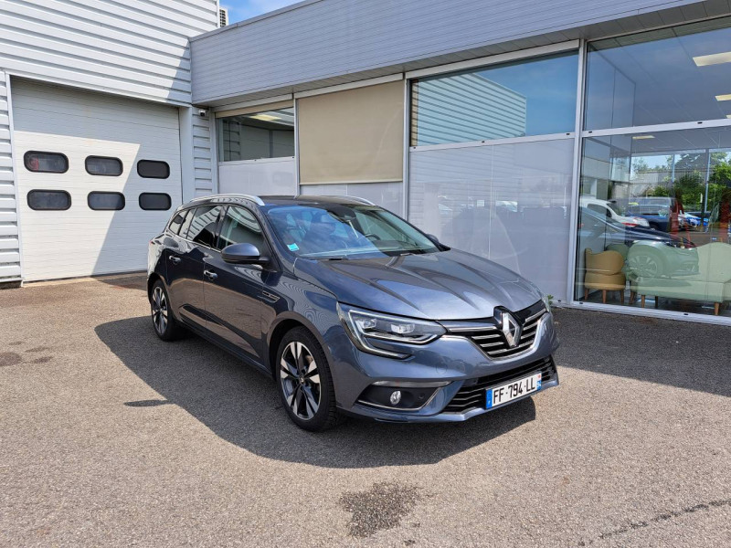 Photo 1 de l'offre de Renault Mégane Estate (4) Business Intens TCe 140 FAP à 16490€ chez Carlyss automobiles Vitré