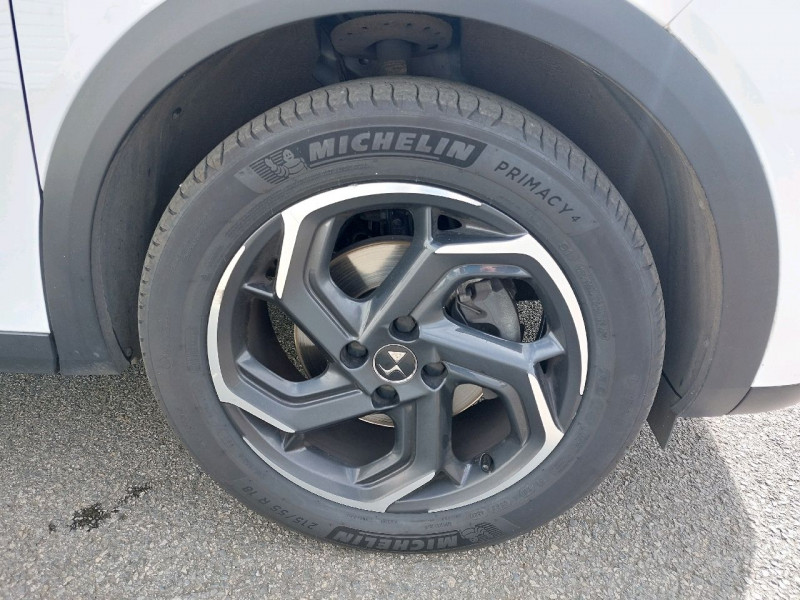 Photo 6 de l'offre de DS DS 3 Crossback BlueHDi 130 Auto Grand Chic à 25490€ chez Carlyss automobiles Vitré