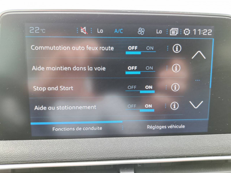Photo 13 de l'offre de PEUGEOT 3008 (2) BlueHDi 130 S&S ALLURE BUSINESS à 25490€ chez Carlyss automobiles Vitré