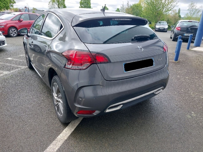 Photo 3 de l'offre de CITROEN DS4 BlueHDi 150 S&S BVM6 Executive à 12490€ chez Carlyss automobiles Vitré