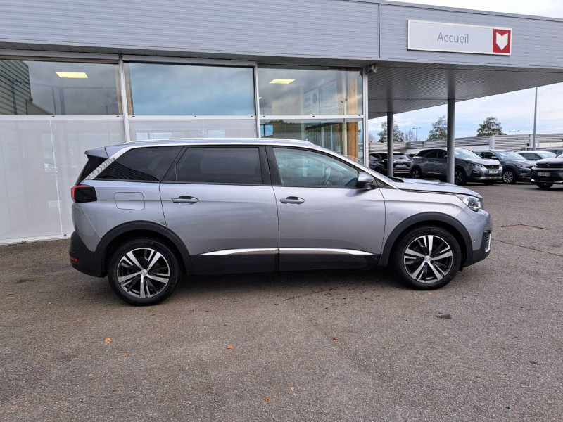 Photo 2 de l'offre de PEUGEOT 5008 (2) 1.6 BLUEHDI 120 S&S EAT6 ALLURE à 19490€ chez Carlyss automobiles Vitré
