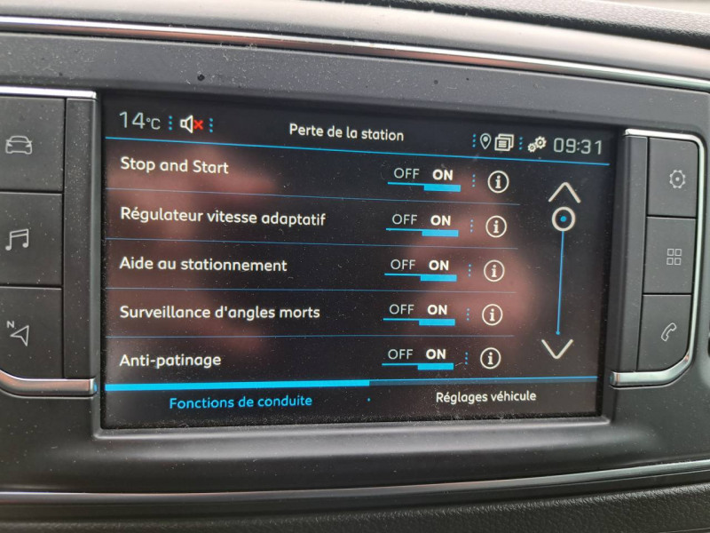 Photo 17 de l'offre de Peugeot Expert (3) BLUEHDI 180 S&S AUTO STANDARD Asphalt à 22990€ chez Carlyss automobiles Vitré