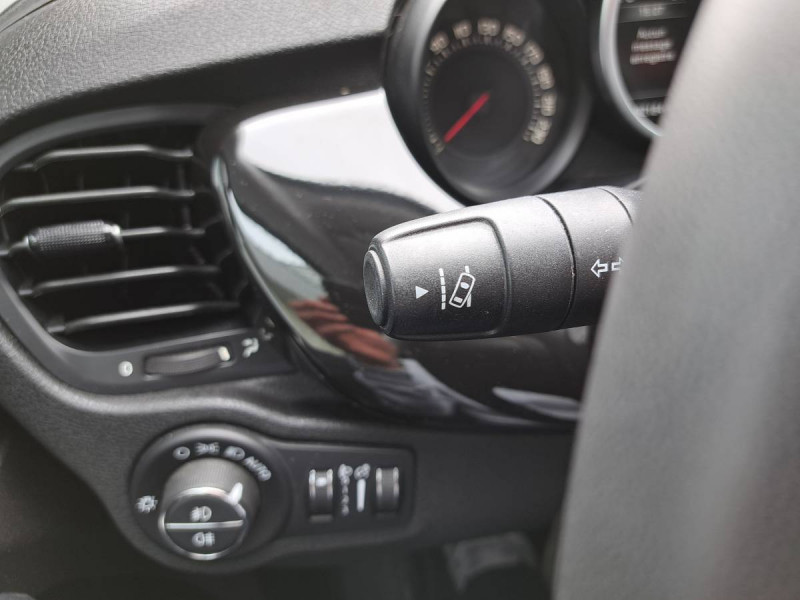 Photo 23 de l'offre de FIAT 500X 1.3 Multijet 95ch Lounge 4x2 à 11790€ chez Carlyss automobiles Vitré