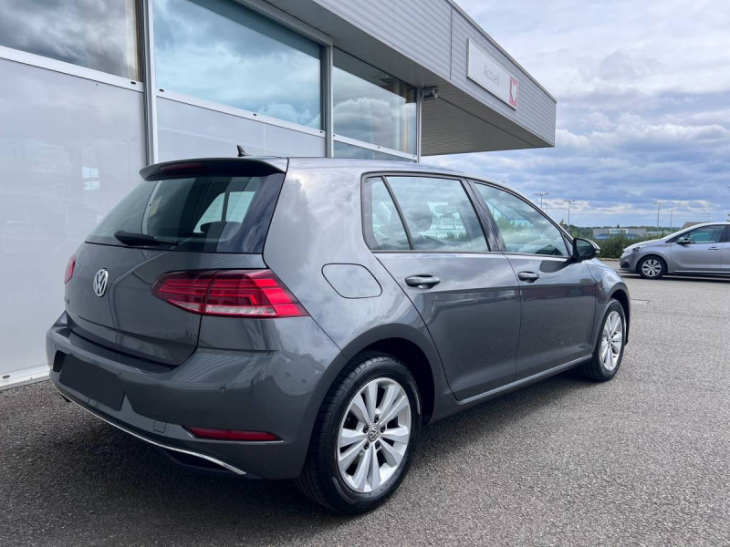 Photo 4 de l'offre de VOLKSWAGEN Golf (7) 1.0 TSI 115 BVM6 Confort Business à 14490€ chez Carlyss automobiles Vitré