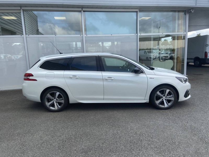 Photo 2 de l'offre de PEUGEOT 308 SW (2) 1.6 BlueHDi 120 S&S GT Line à 14790€ chez Carlyss automobiles Vitré