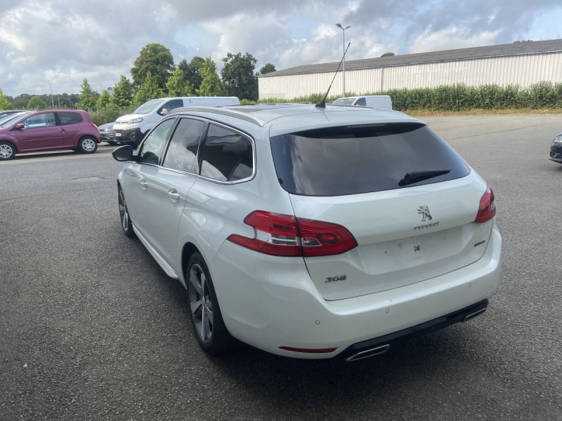 Photo 5 de l'offre de PEUGEOT 308 SW (2) 1.6 BlueHDi 120 S&S GT Line à 14790€ chez Carlyss automobiles Vitré