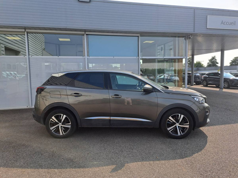 Photo 3 de l'offre de PEUGEOT 3008 (2) BlueHDi 130 S&S ALLURE à 14790€ chez Carlyss automobiles Vitré