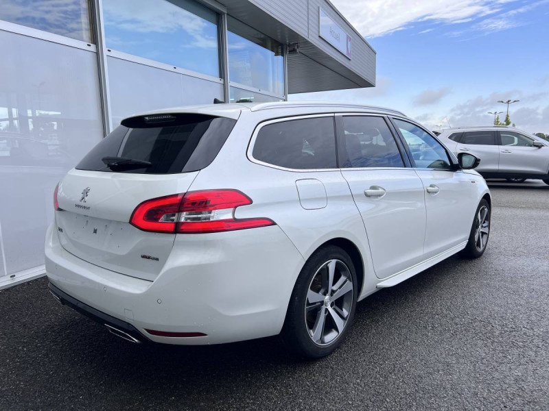 Photo 4 de l'offre de PEUGEOT 308 SW (2) BlueHDi 130 S&S GT Line à 15790€ chez Carlyss automobiles Vitré