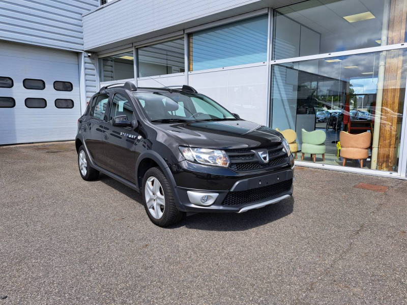 Photo 1 de l'offre de Dacia Sandero (2) Stepway Ambiance TCe 90 à 8490€ chez Carlyss automobiles Vitré